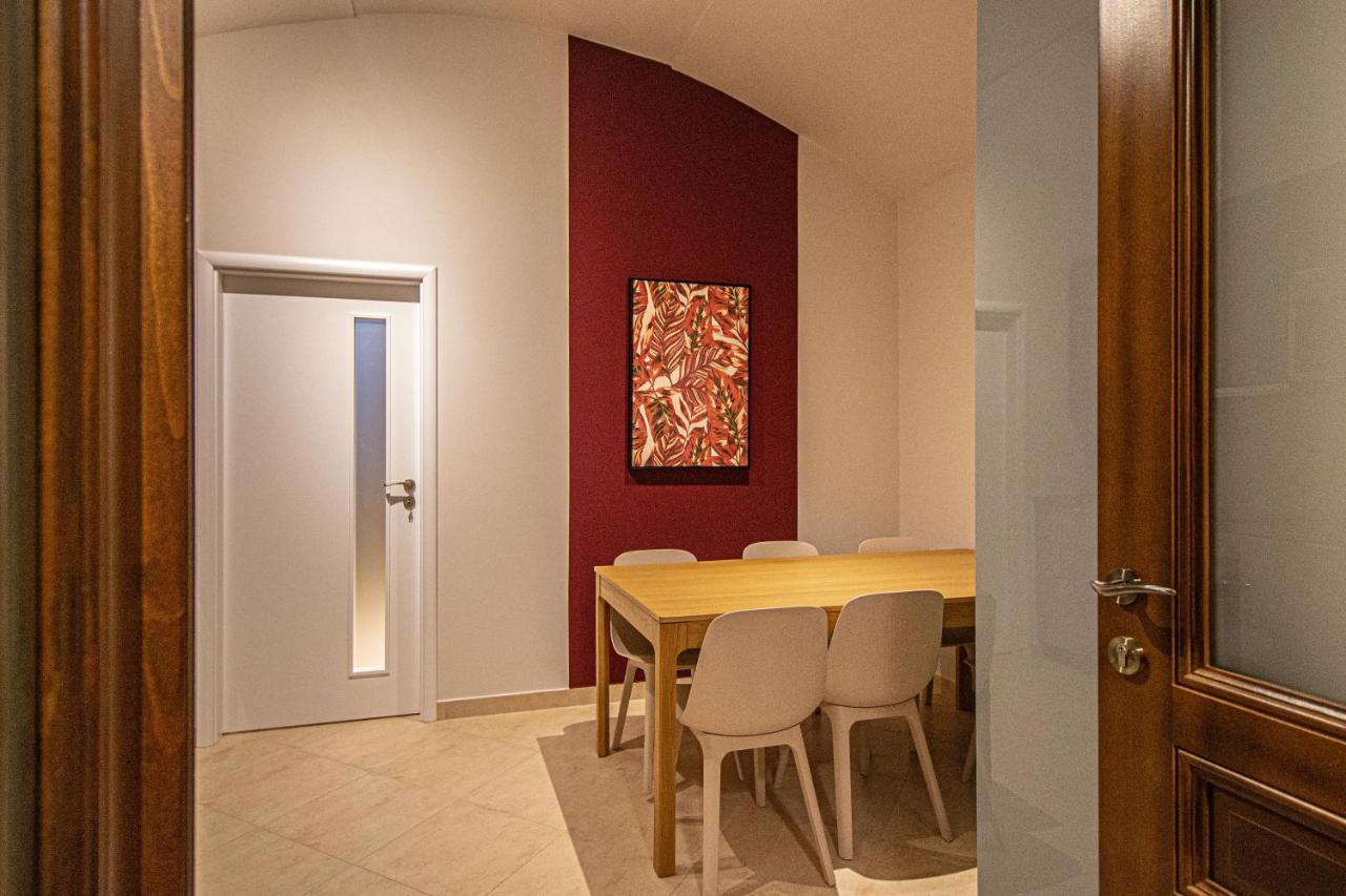 Modern And Spacious Apartments In City Center Prague Luaran gambar