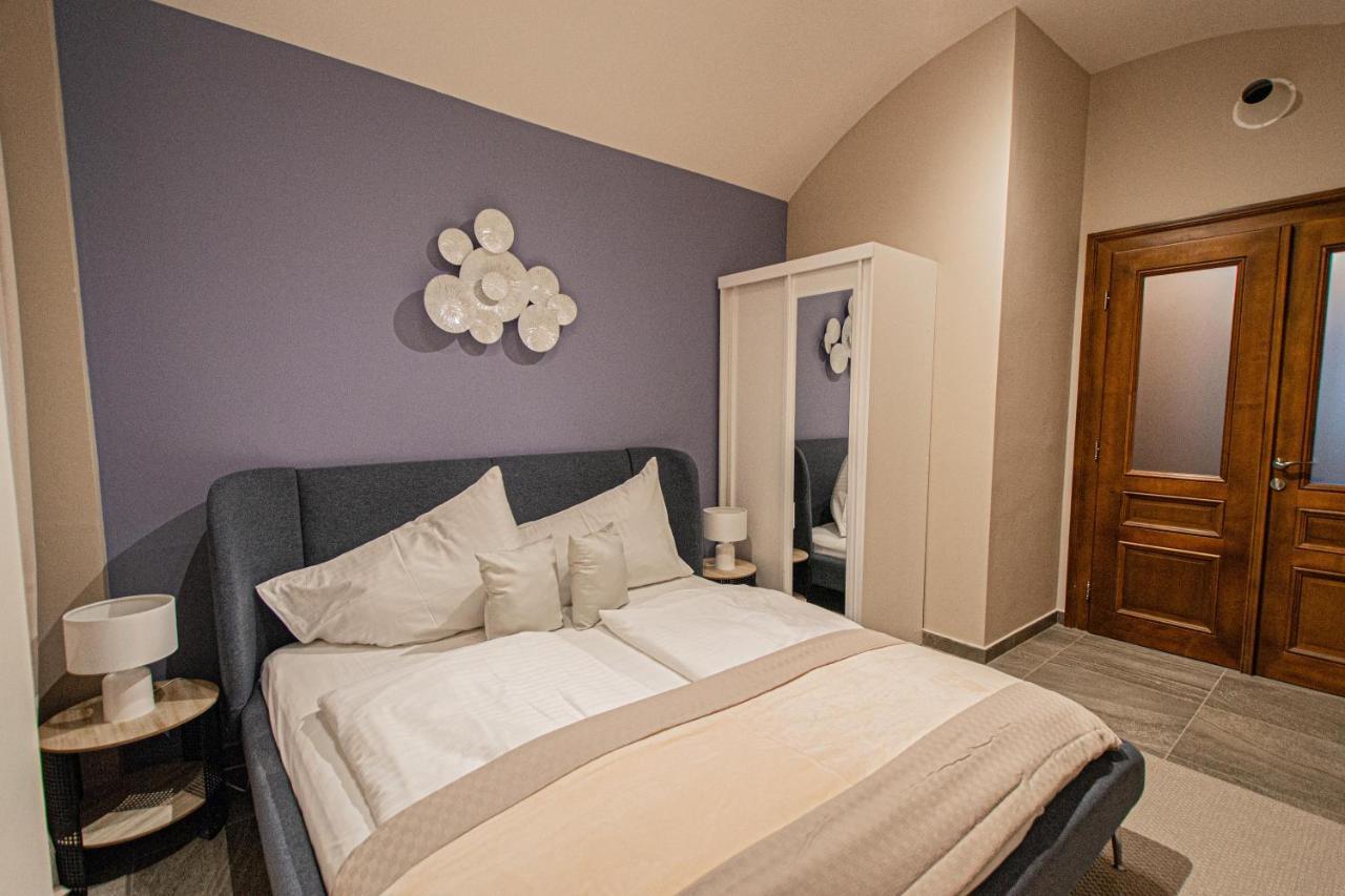 Modern And Spacious Apartments In City Center Prague Luaran gambar