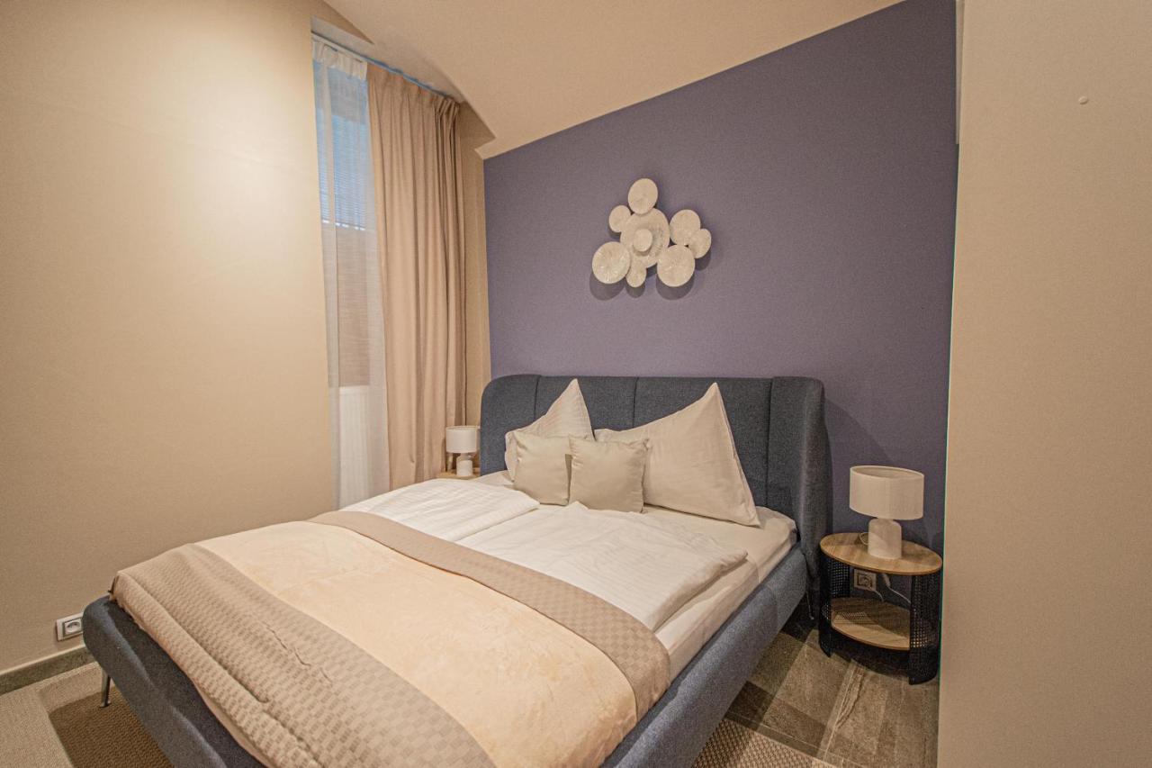 Modern And Spacious Apartments In City Center Prague Luaran gambar